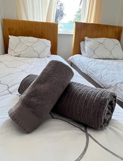 Apartment Cozy 2bed W/ Parking Swindon